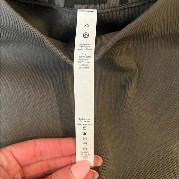 Lululemon Relaxed Pants Fit HR Knit Crop 24” Nomad Size : XS - Picture 9 of 16